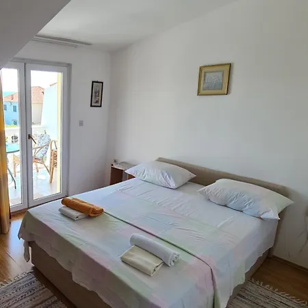 Apartment Uvodic Rogoznica (Sibenik-Knin)