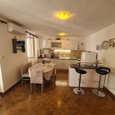 Uvodic Rogoznica (Sibenik-Knin)